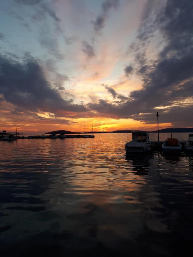 Apartman Alka Zaboric Buitenkant foto