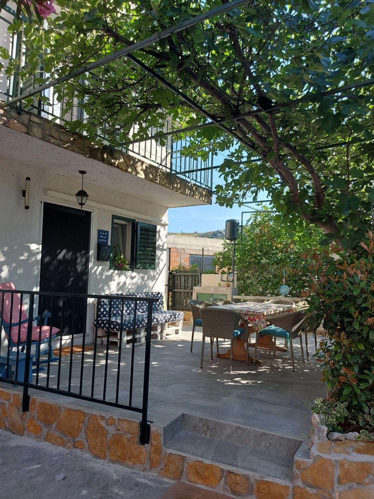 Apartman Alka Zaboric Buitenkant foto